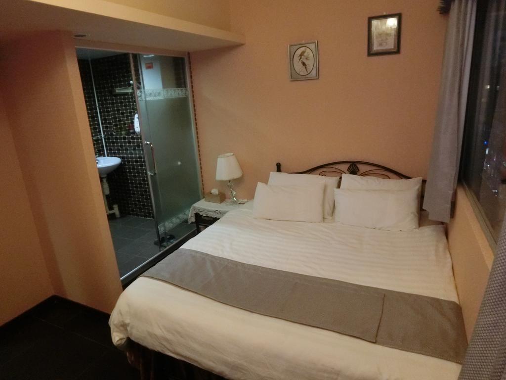 Bloomy Hotel Hong Kong Room photo