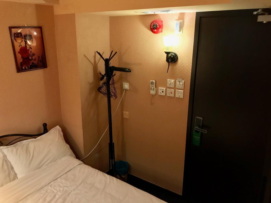 Bloomy Hotel Hong Kong Exterior photo
